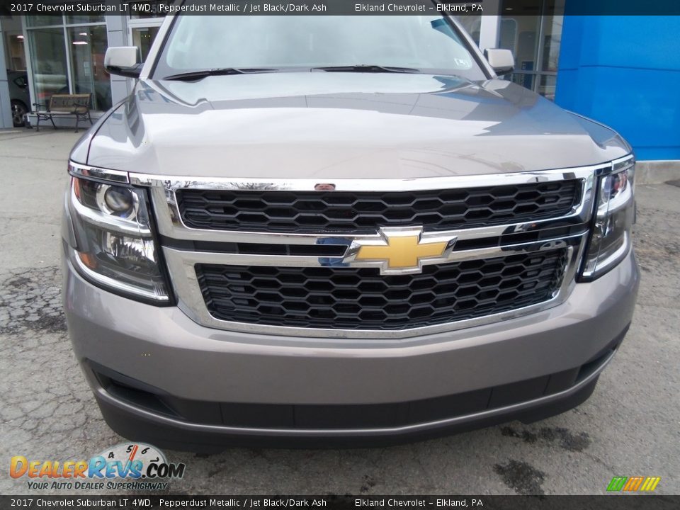 2017 Chevrolet Suburban LT 4WD Pepperdust Metallic / Jet Black/Dark Ash Photo #3