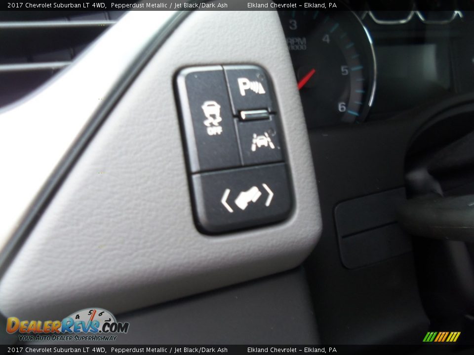 2017 Chevrolet Suburban LT 4WD Pepperdust Metallic / Jet Black/Dark Ash Photo #19