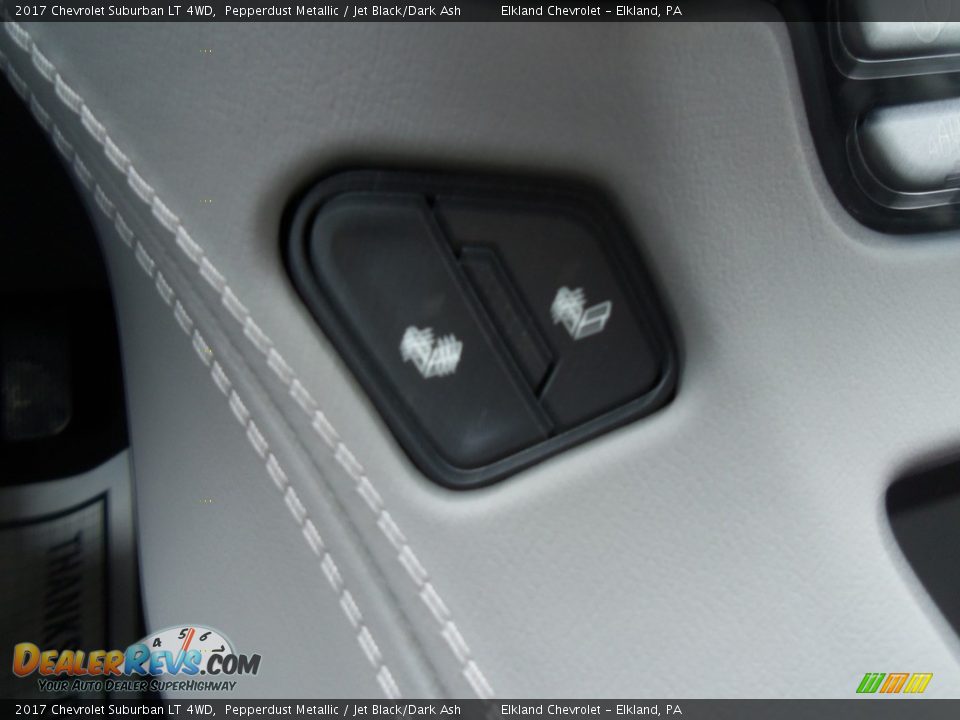 2017 Chevrolet Suburban LT 4WD Pepperdust Metallic / Jet Black/Dark Ash Photo #23