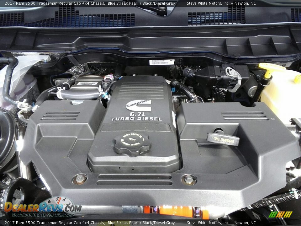 2017 Ram 3500 Tradesman Regular Cab 4x4 Chassis 6.7 Liter OHV 24-Valve Cummins Turbo-Diesel Inline 6 Cylinder Engine Photo #18
