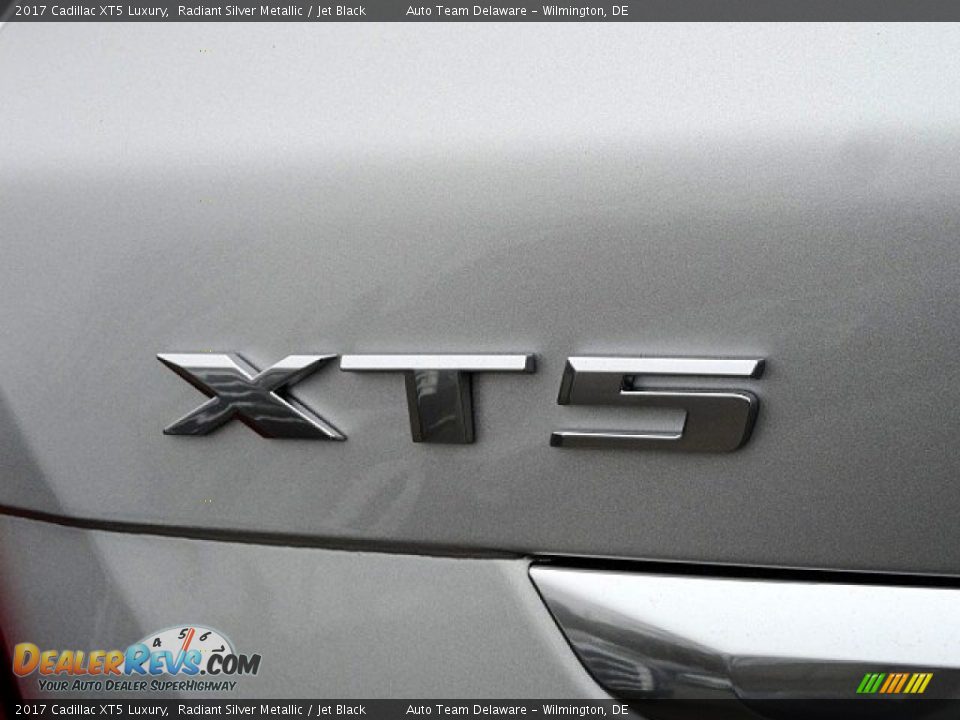 2017 Cadillac XT5 Luxury Radiant Silver Metallic / Jet Black Photo #34