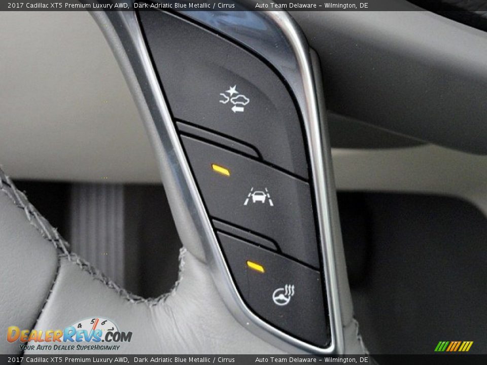 Controls of 2017 Cadillac XT5 Premium Luxury AWD Photo #23