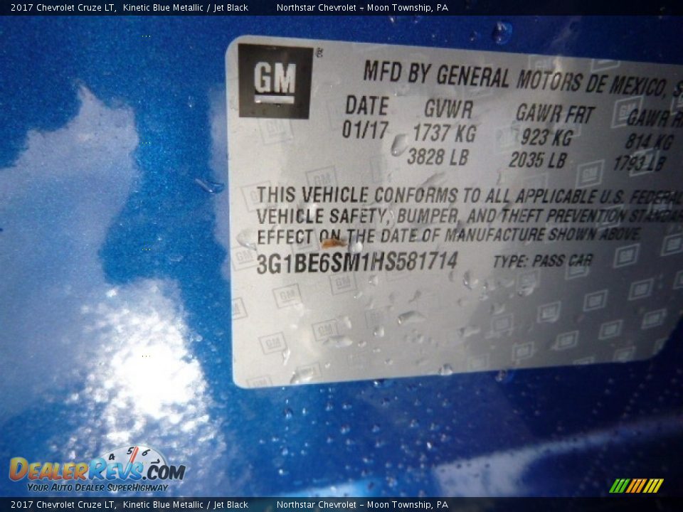 2017 Chevrolet Cruze LT Kinetic Blue Metallic / Jet Black Photo #18