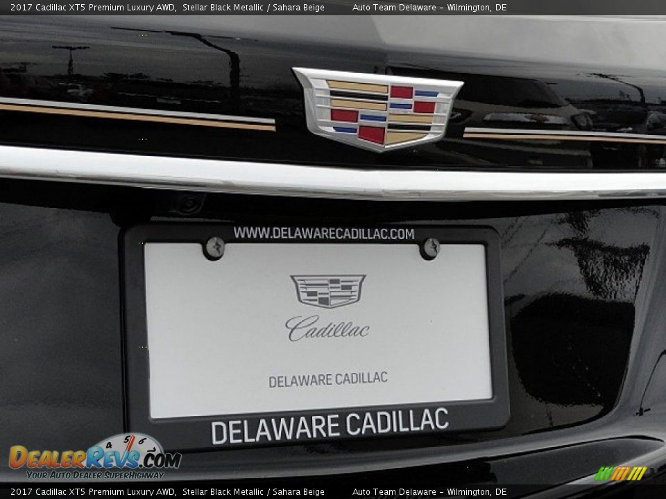 2017 Cadillac XT5 Premium Luxury AWD Stellar Black Metallic / Sahara Beige Photo #32