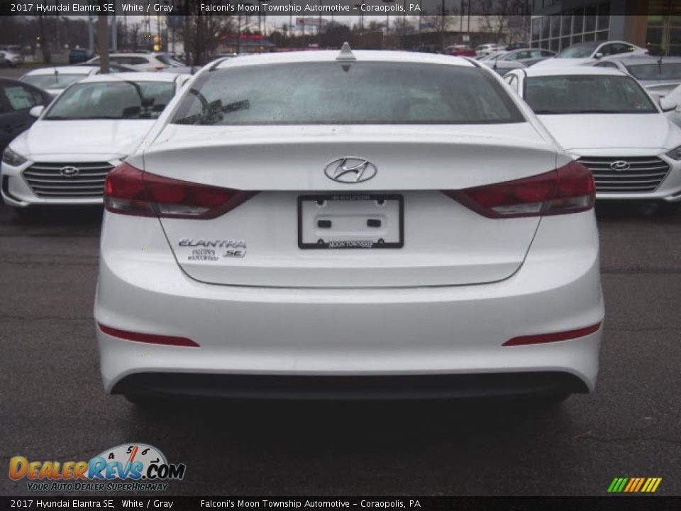 2017 Hyundai Elantra SE White / Gray Photo #3