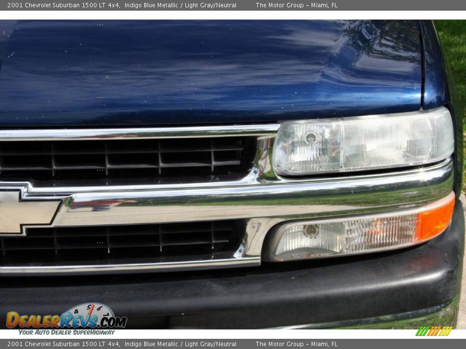 2001 Chevrolet Suburban 1500 LT 4x4 Indigo Blue Metallic / Light Gray/Neutral Photo #16