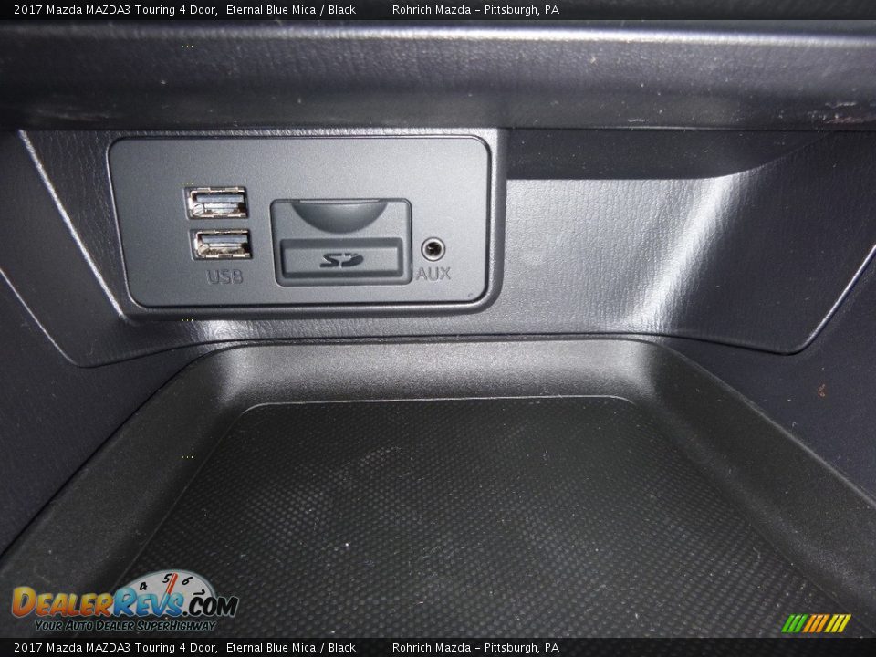 2017 Mazda MAZDA3 Touring 4 Door Eternal Blue Mica / Black Photo #17