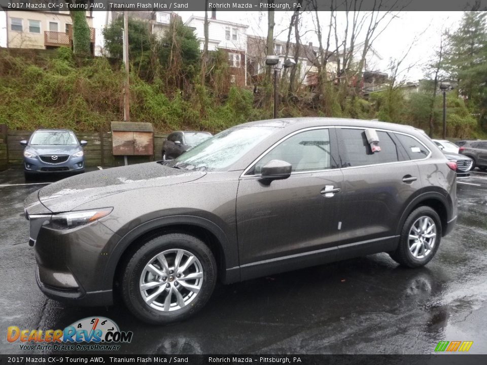 Front 3/4 View of 2017 Mazda CX-9 Touring AWD Photo #4