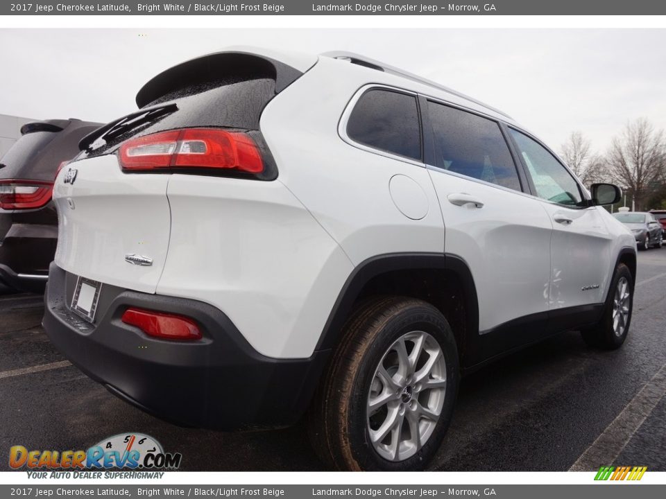 2017 Jeep Cherokee Latitude Bright White / Black/Light Frost Beige Photo #4