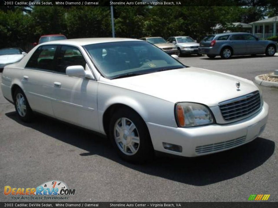 2003 Cadillac DeVille Sedan White Diamond / Oatmeal Photo #5