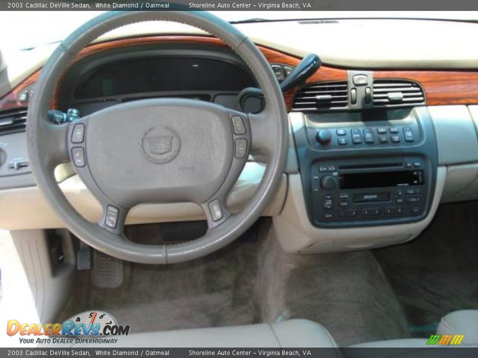 2003 Cadillac DeVille Sedan White Diamond / Oatmeal Photo #9