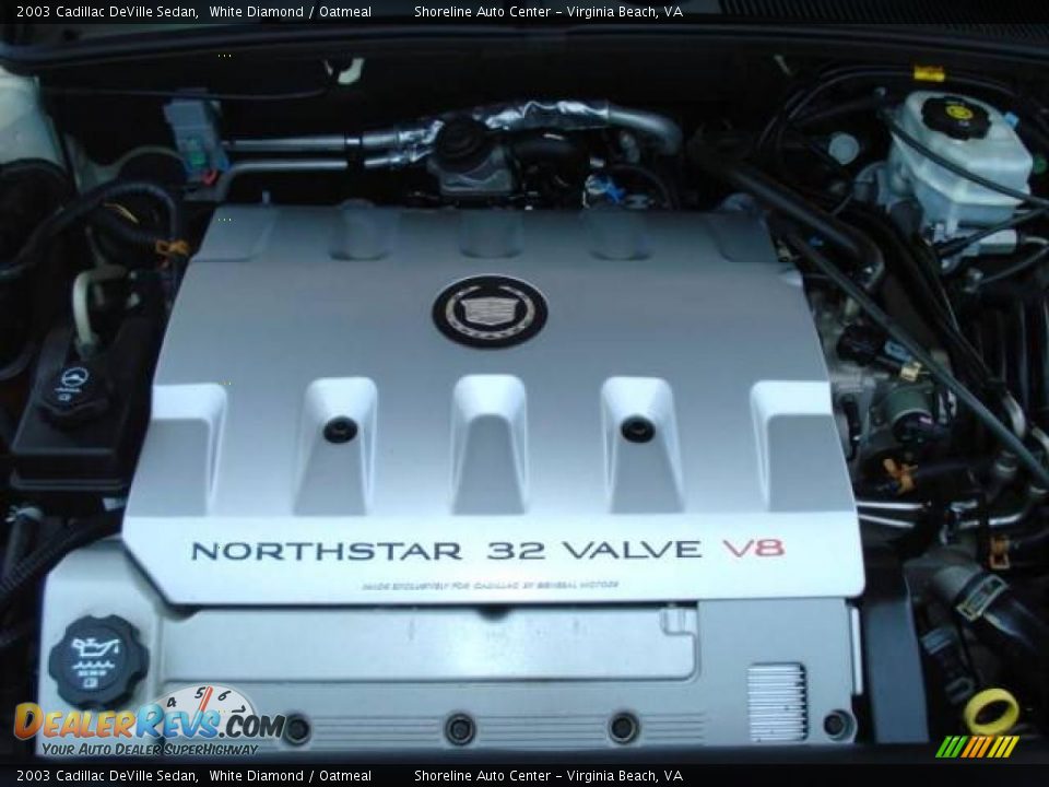2003 Cadillac DeVille Sedan White Diamond / Oatmeal Photo #13