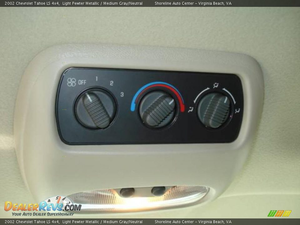 2002 Chevrolet Tahoe LS 4x4 Light Pewter Metallic / Medium Gray/Neutral Photo #12