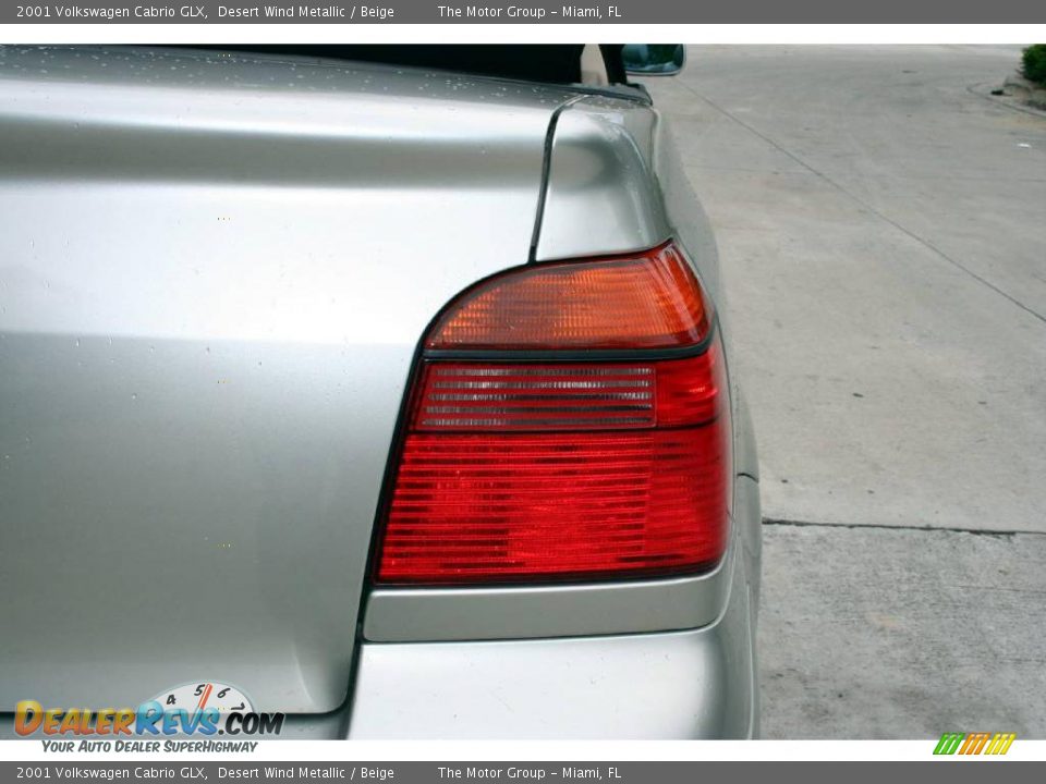 2001 Volkswagen Cabrio GLX Desert Wind Metallic / Beige Photo #23