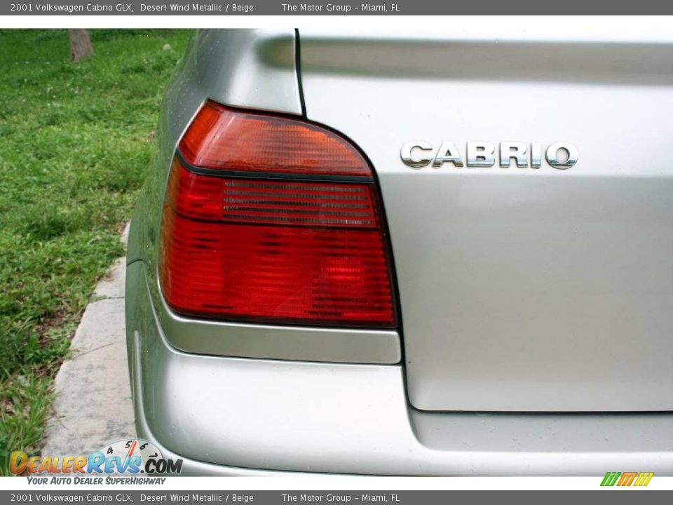2001 Volkswagen Cabrio GLX Desert Wind Metallic / Beige Photo #24