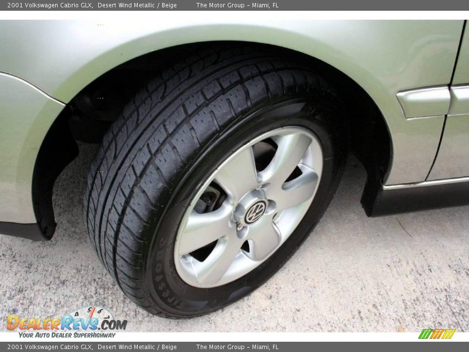 2001 Volkswagen Cabrio GLX Desert Wind Metallic / Beige Photo #33