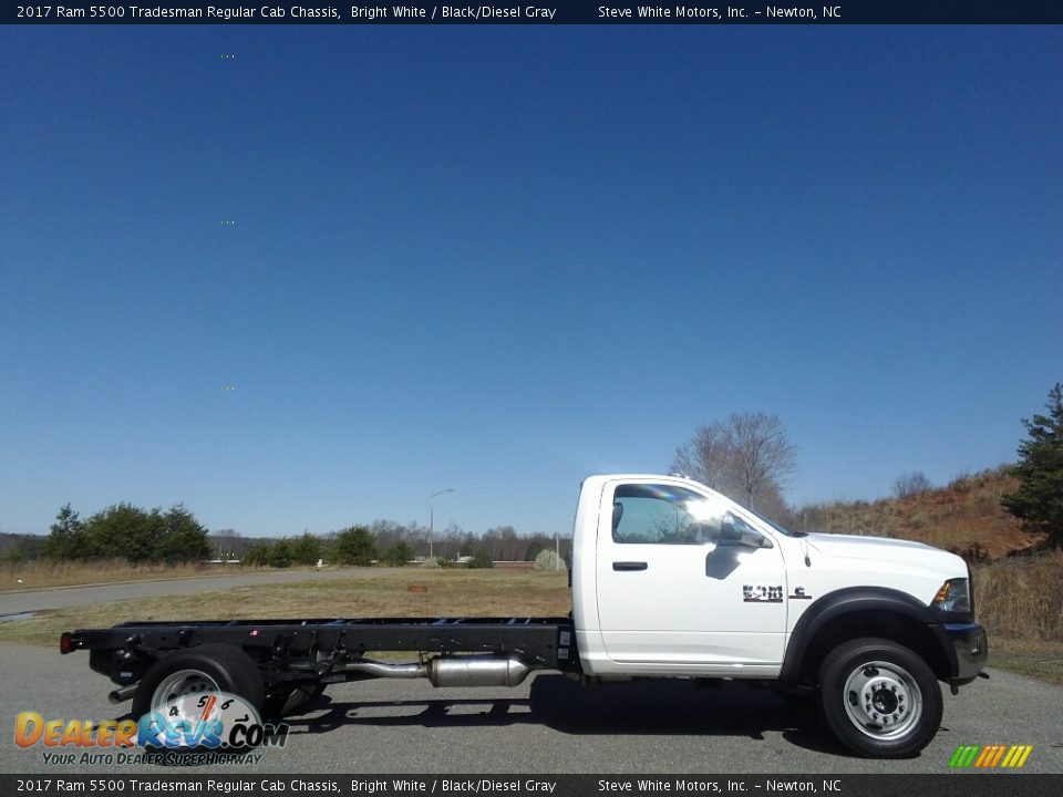 2017 Ram 5500 Tradesman Regular Cab Chassis Bright White / Black/Diesel Gray Photo #5