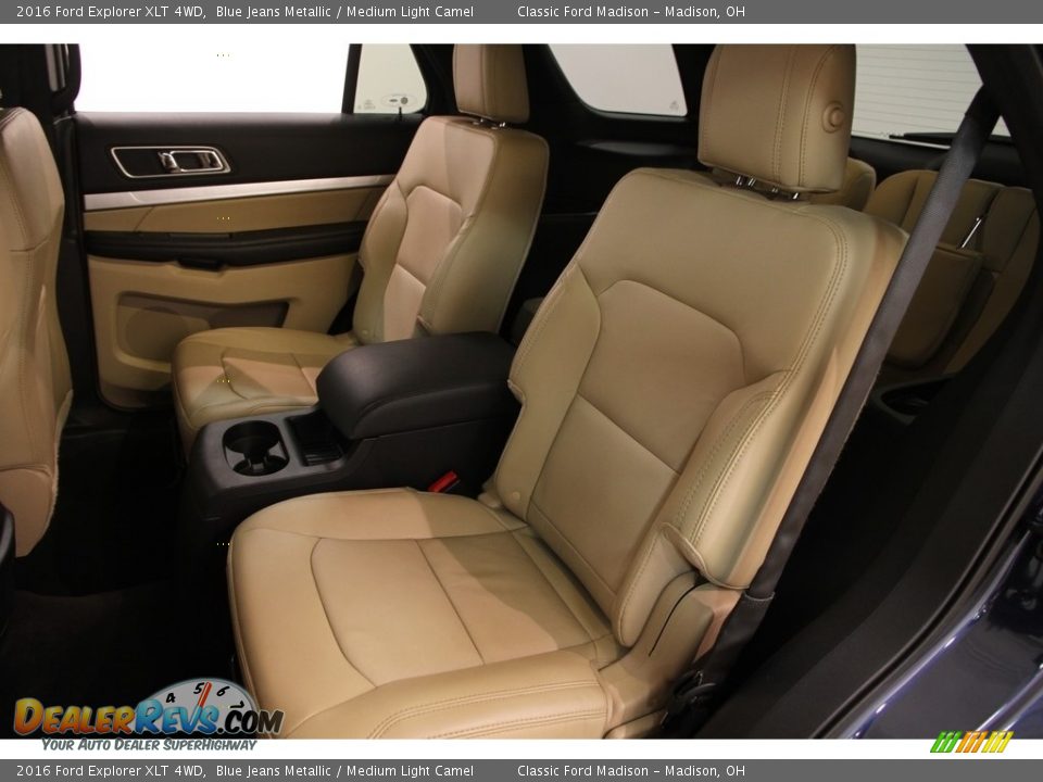 2016 Ford Explorer XLT 4WD Blue Jeans Metallic / Medium Light Camel Photo #16