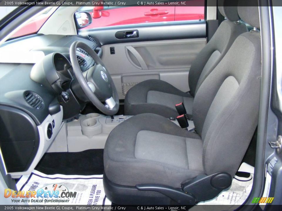 2005 Volkswagen New Beetle GL Coupe Platinum Grey Metallic / Grey Photo #2