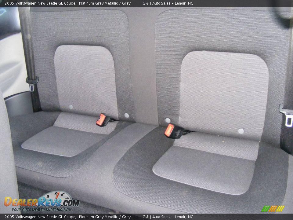 2005 Volkswagen New Beetle GL Coupe Platinum Grey Metallic / Grey Photo #3