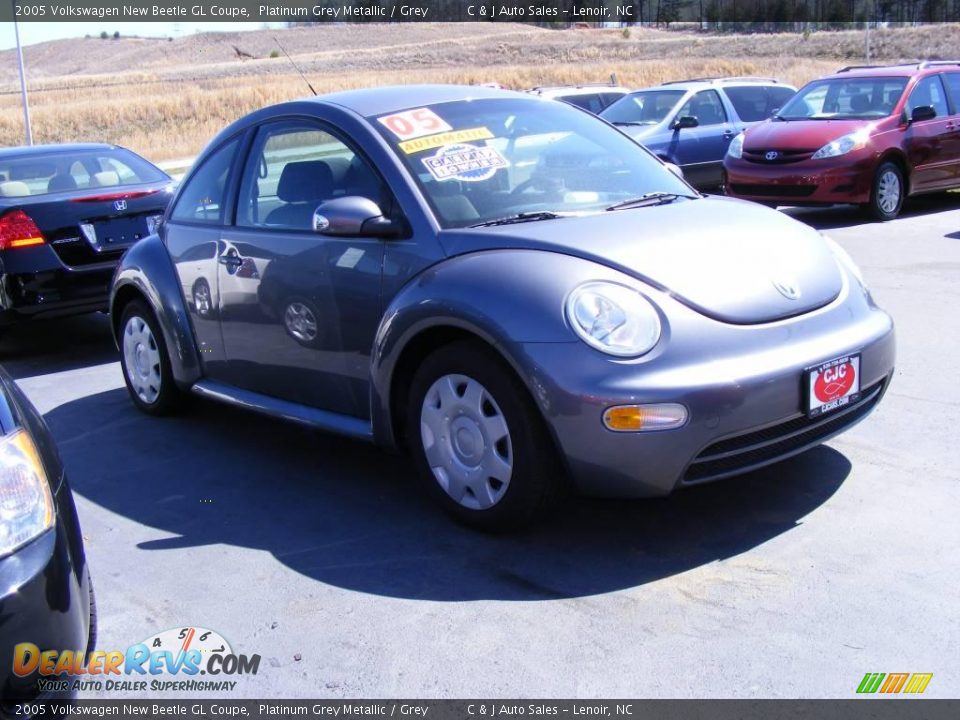2005 Volkswagen New Beetle GL Coupe Platinum Grey Metallic / Grey Photo #9