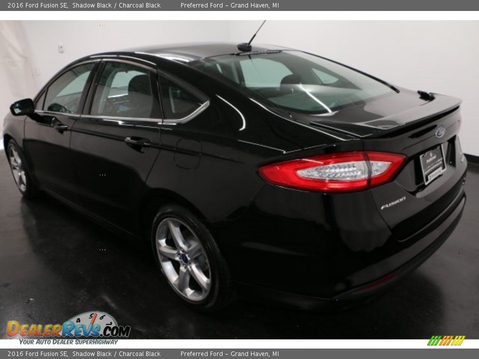 2016 Ford Fusion SE Shadow Black / Charcoal Black Photo #24