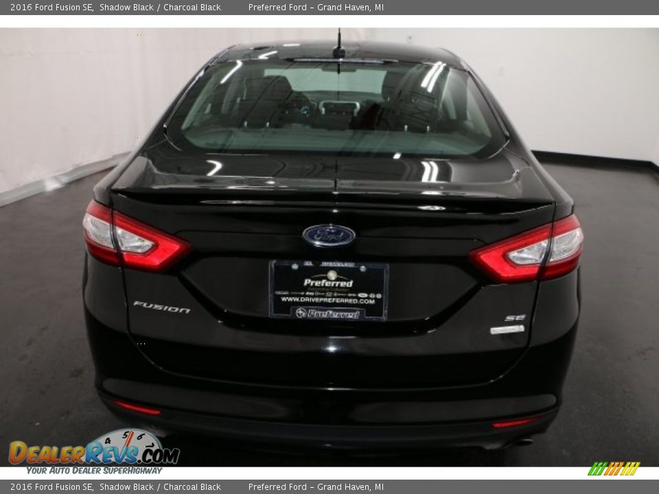 2016 Ford Fusion SE Shadow Black / Charcoal Black Photo #25