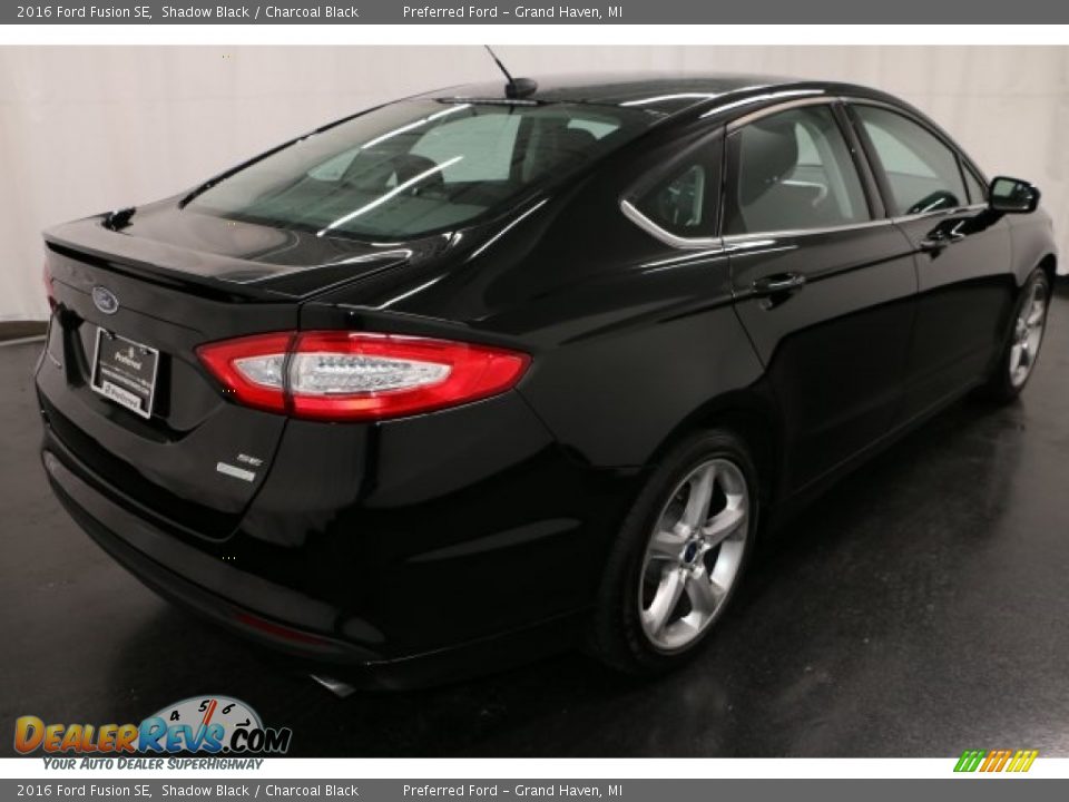 2016 Ford Fusion SE Shadow Black / Charcoal Black Photo #26