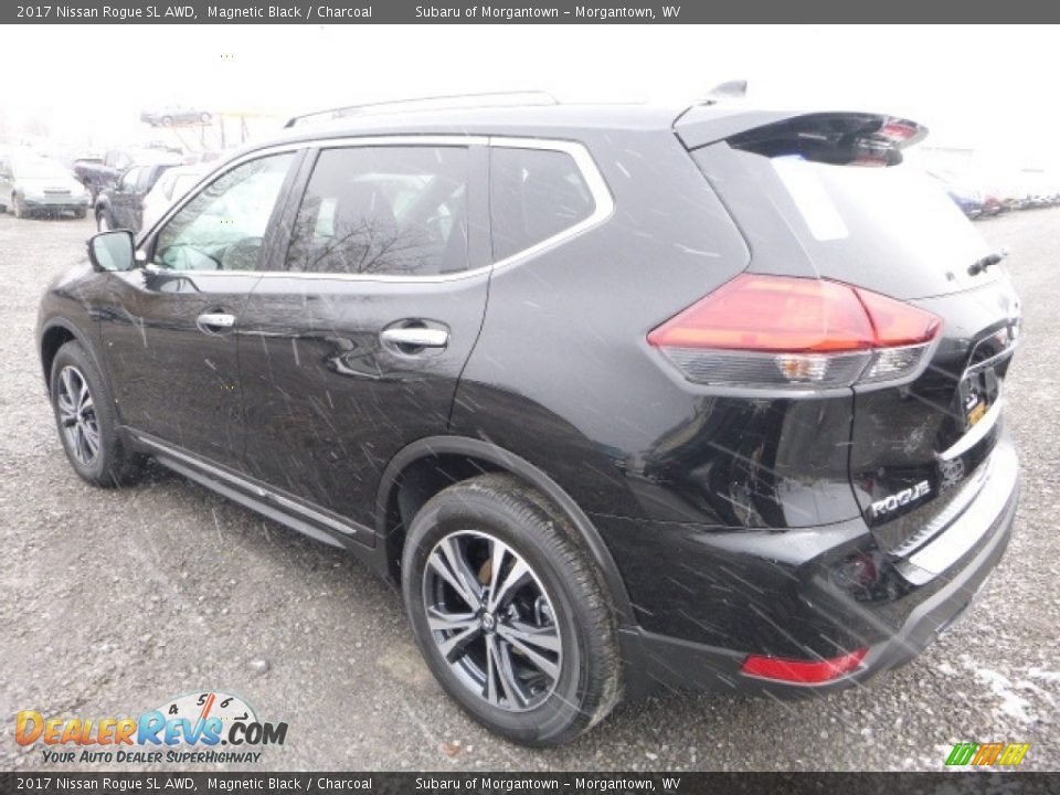 2017 Nissan Rogue SL AWD Magnetic Black / Charcoal Photo #5