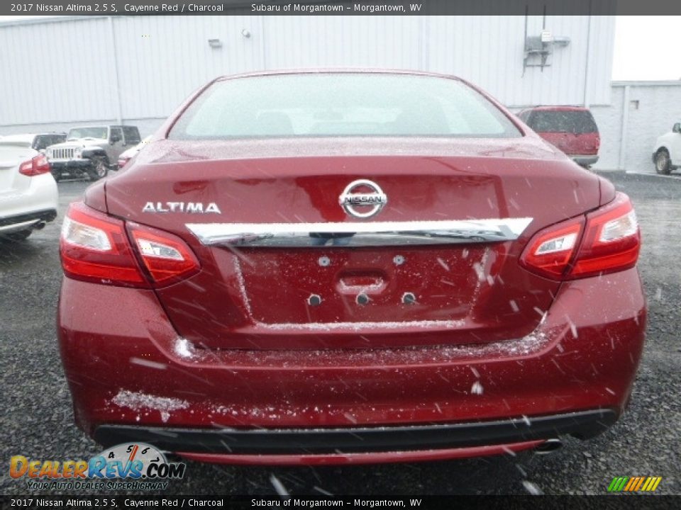 2017 Nissan Altima 2.5 S Cayenne Red / Charcoal Photo #7