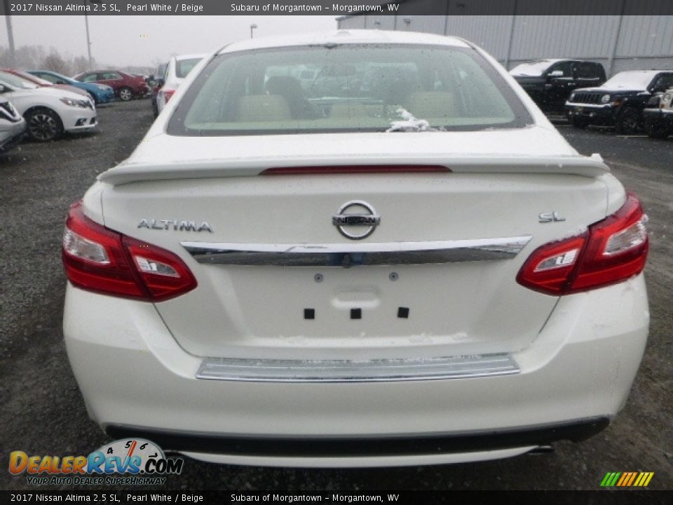 2017 Nissan Altima 2.5 SL Pearl White / Beige Photo #4