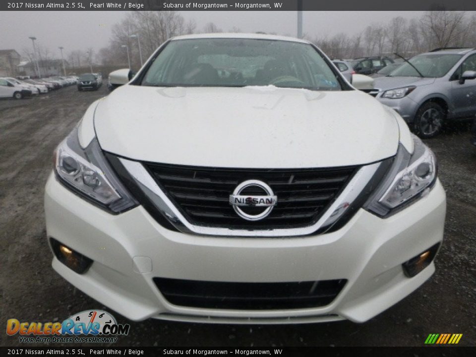 2017 Nissan Altima 2.5 SL Pearl White / Beige Photo #8