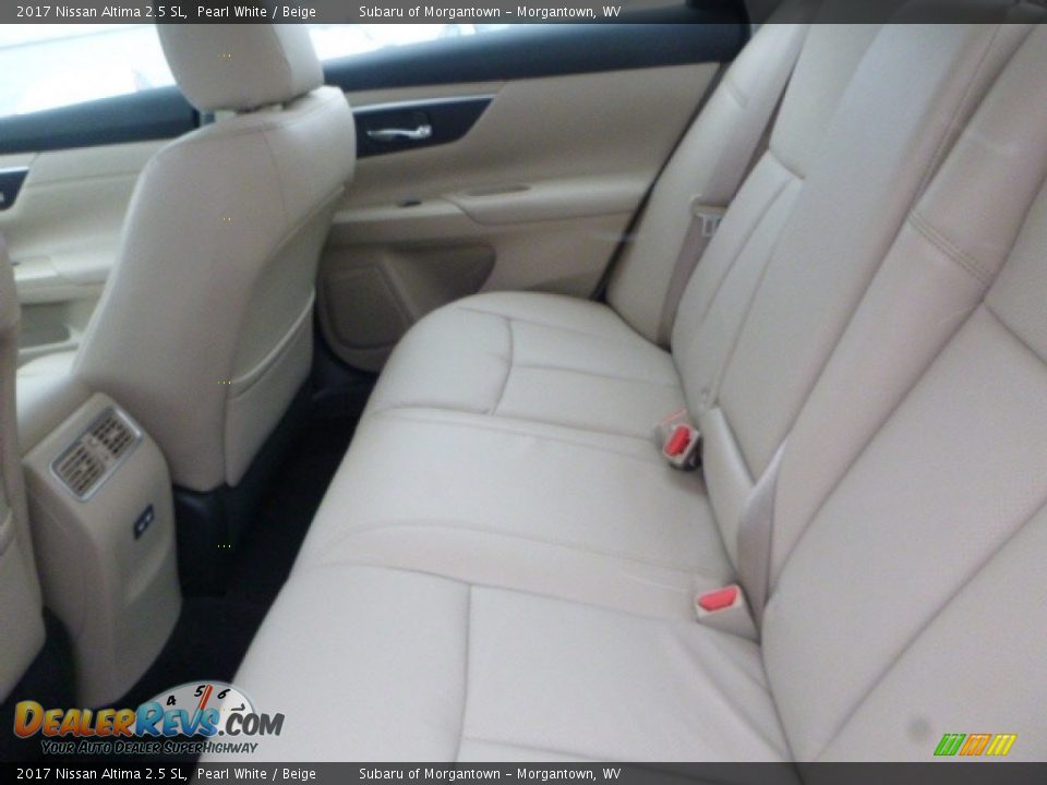 2017 Nissan Altima 2.5 SL Pearl White / Beige Photo #14