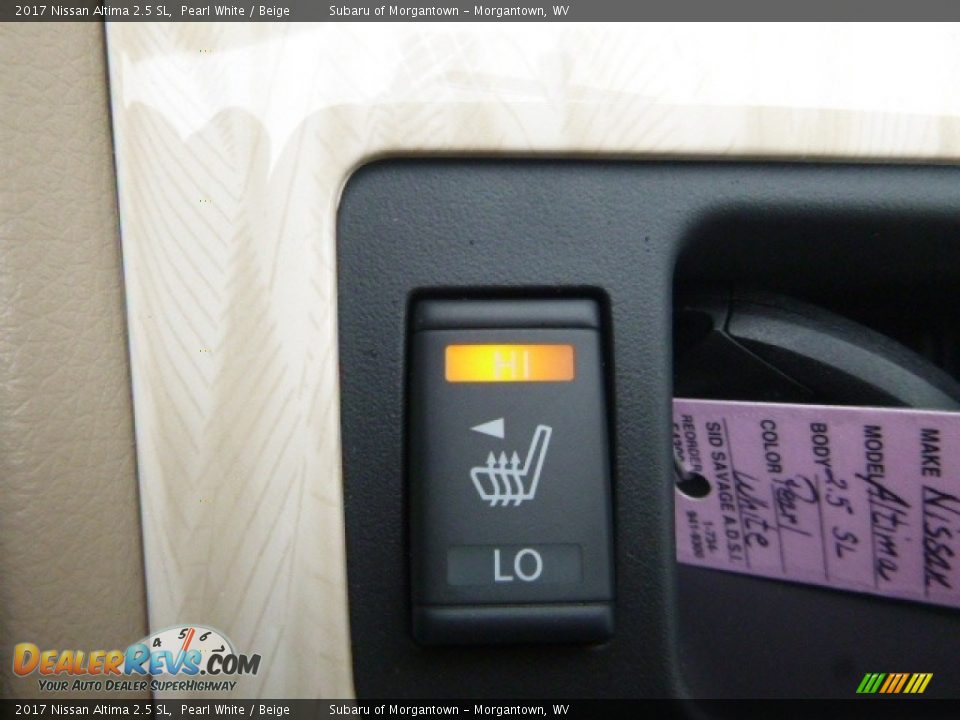 2017 Nissan Altima 2.5 SL Pearl White / Beige Photo #18