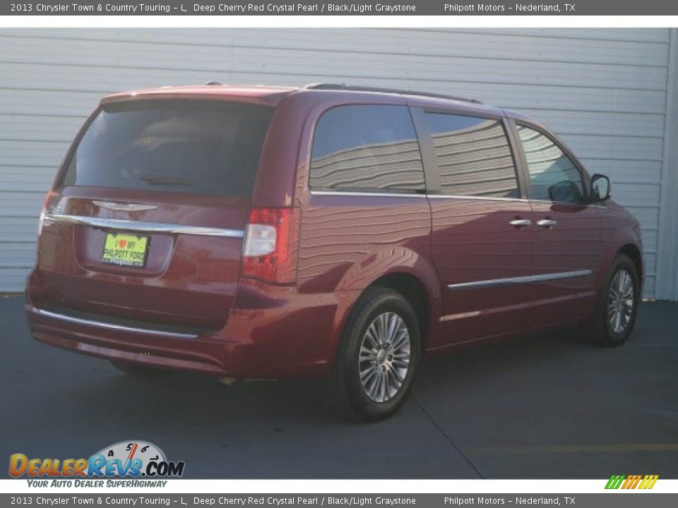 2013 Chrysler Town & Country Touring - L Deep Cherry Red Crystal Pearl / Black/Light Graystone Photo #6