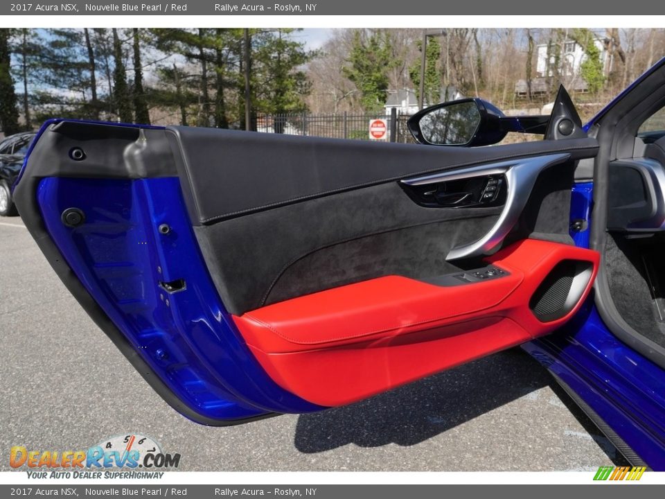 Door Panel of 2017 Acura NSX  Photo #18