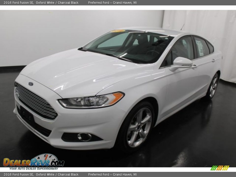 2016 Ford Fusion SE Oxford White / Charcoal Black Photo #22