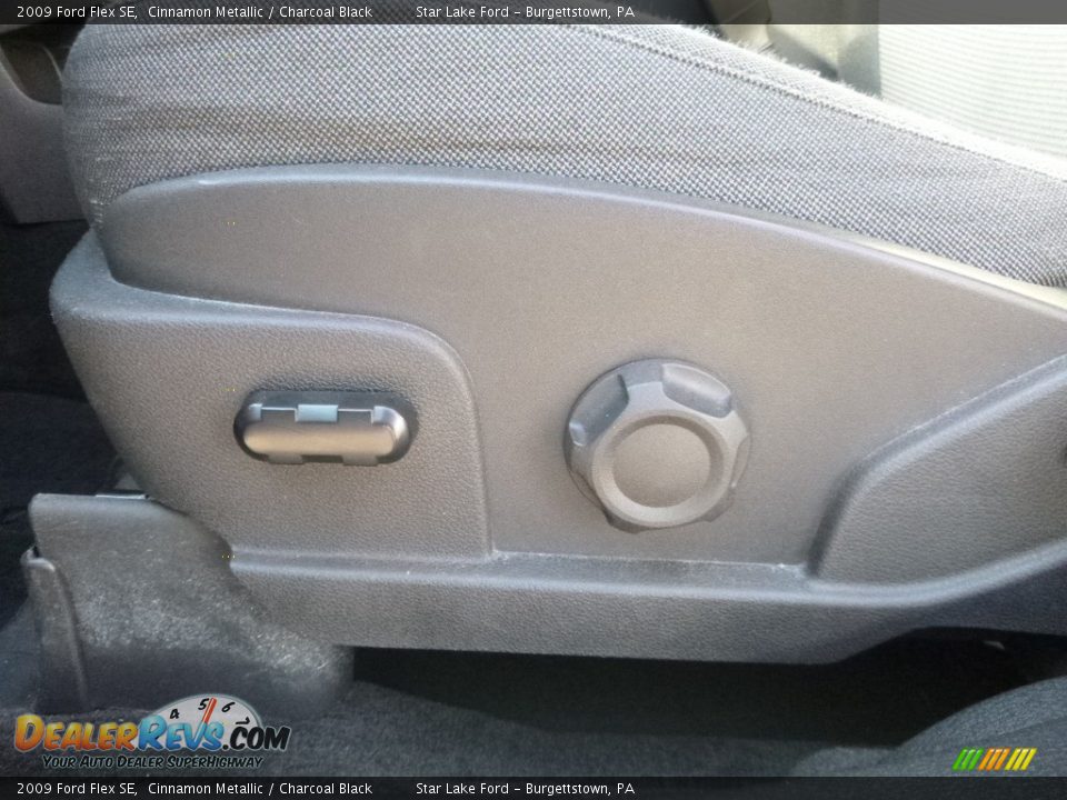 2009 Ford Flex SE Cinnamon Metallic / Charcoal Black Photo #15