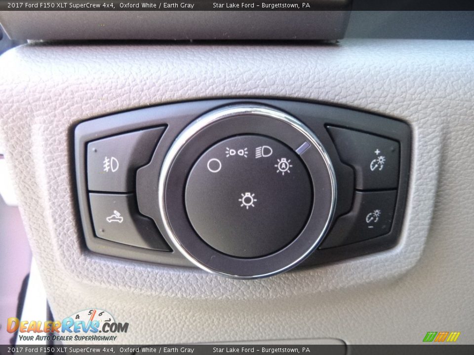 2017 Ford F150 XLT SuperCrew 4x4 Oxford White / Earth Gray Photo #15