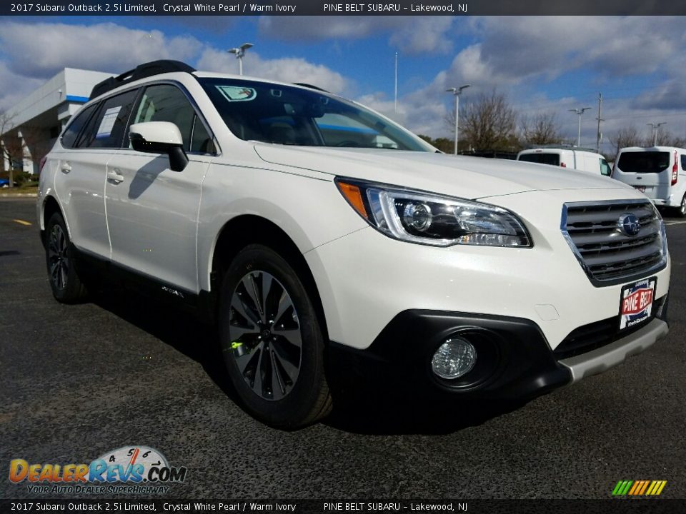 2017 Subaru Outback 2.5i Limited Crystal White Pearl / Warm Ivory Photo #1