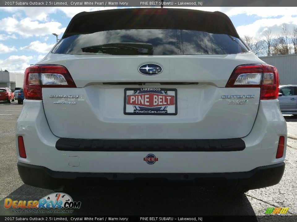 2017 Subaru Outback 2.5i Limited Crystal White Pearl / Warm Ivory Photo #5