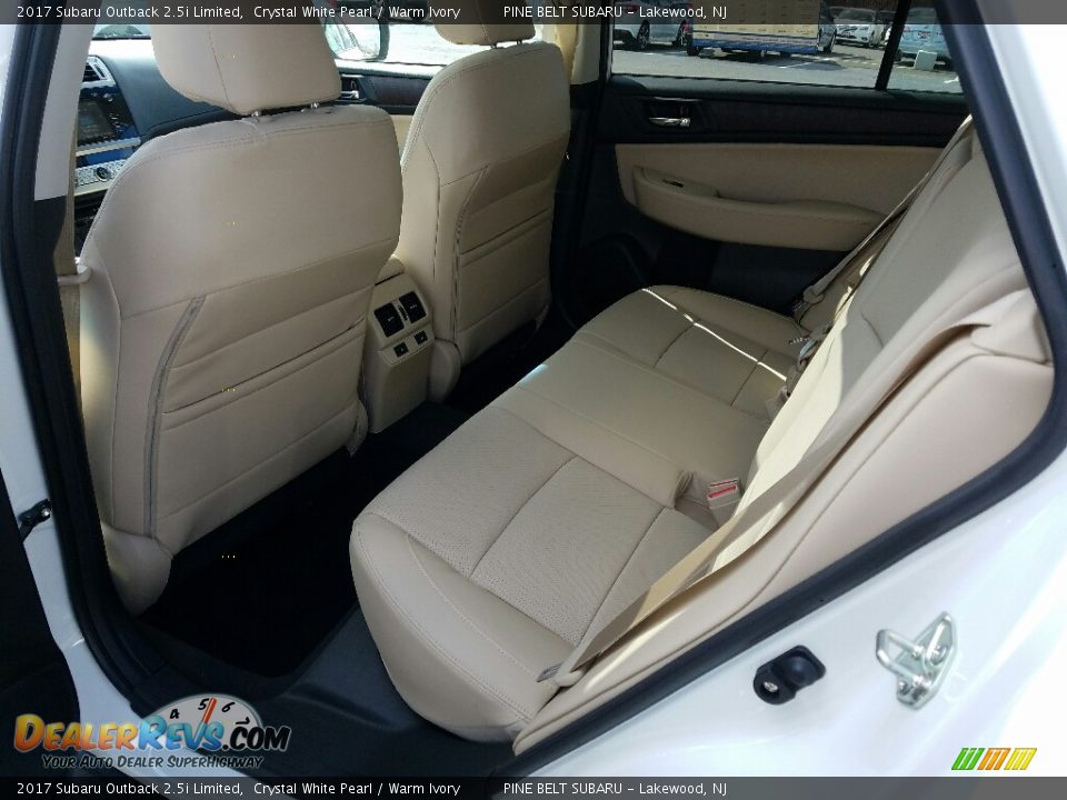 2017 Subaru Outback 2.5i Limited Crystal White Pearl / Warm Ivory Photo #8