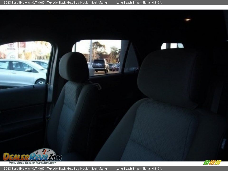 2013 Ford Explorer XLT 4WD Tuxedo Black Metallic / Medium Light Stone Photo #22