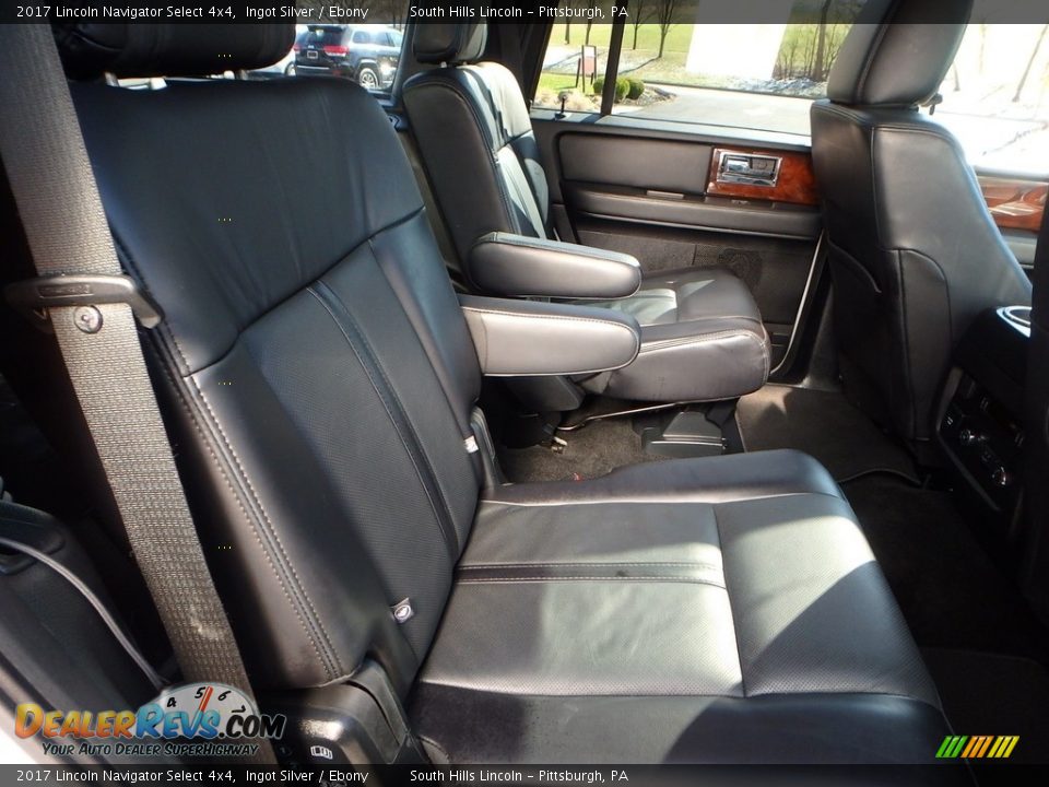 Rear Seat of 2017 Lincoln Navigator Select 4x4 Photo #13