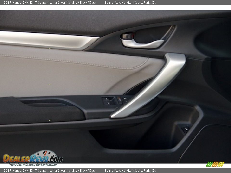 2017 Honda Civic EX-T Coupe Lunar Silver Metallic / Black/Gray Photo #8