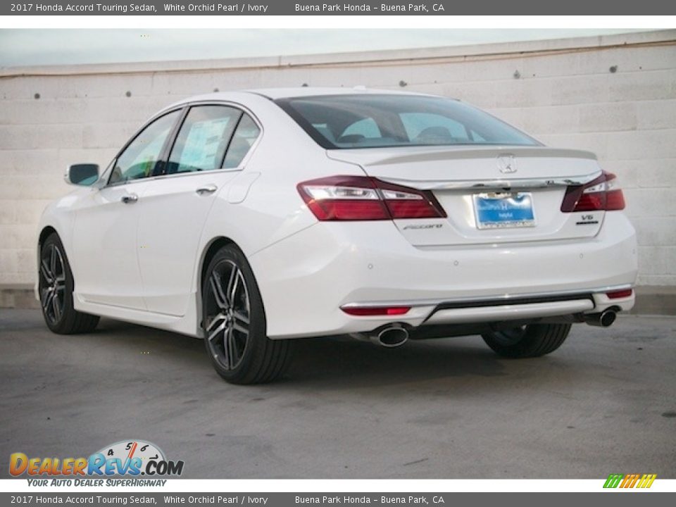 2017 Honda Accord Touring Sedan White Orchid Pearl / Ivory Photo #2