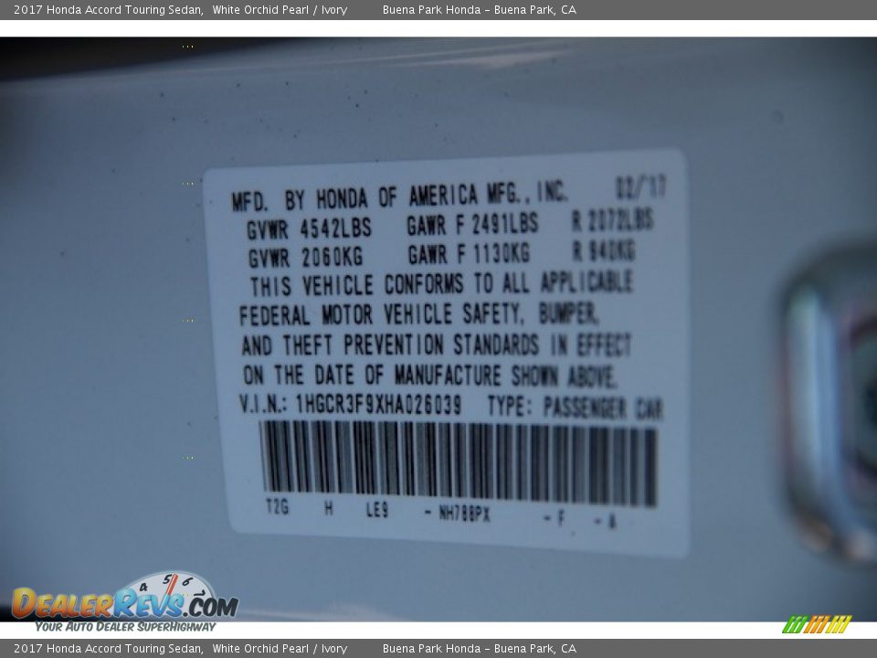 2017 Honda Accord Touring Sedan White Orchid Pearl / Ivory Photo #19