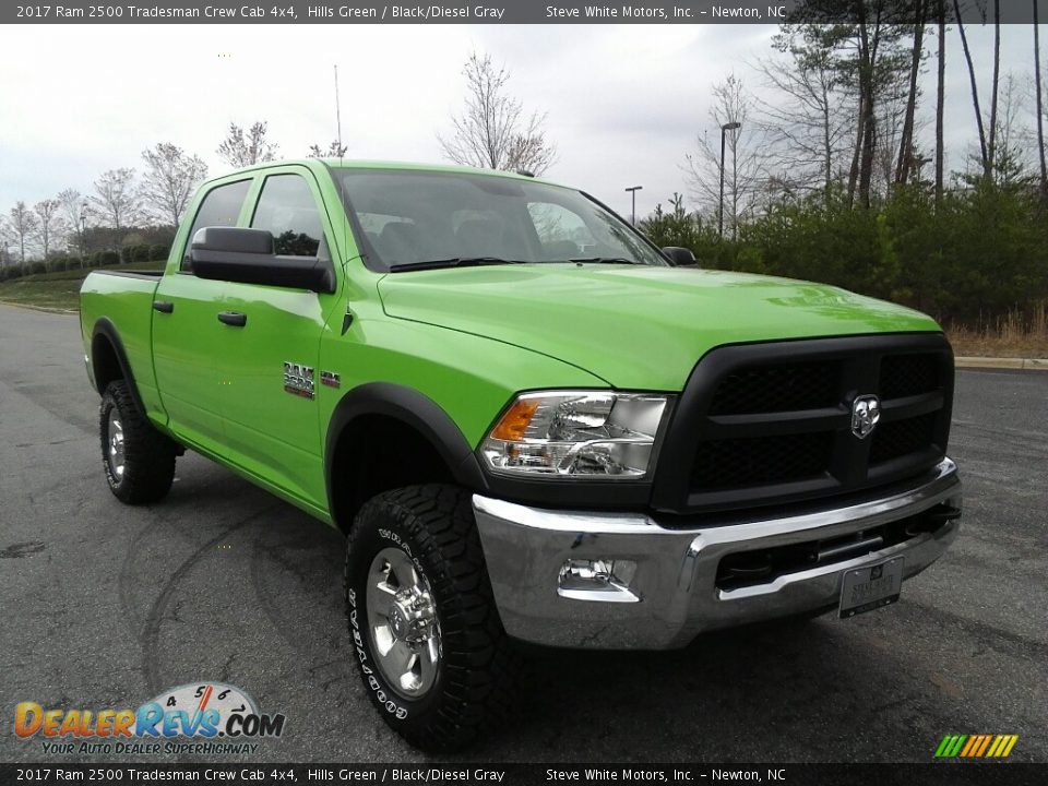 Front 3/4 View of 2017 Ram 2500 Tradesman Crew Cab 4x4 Photo #4