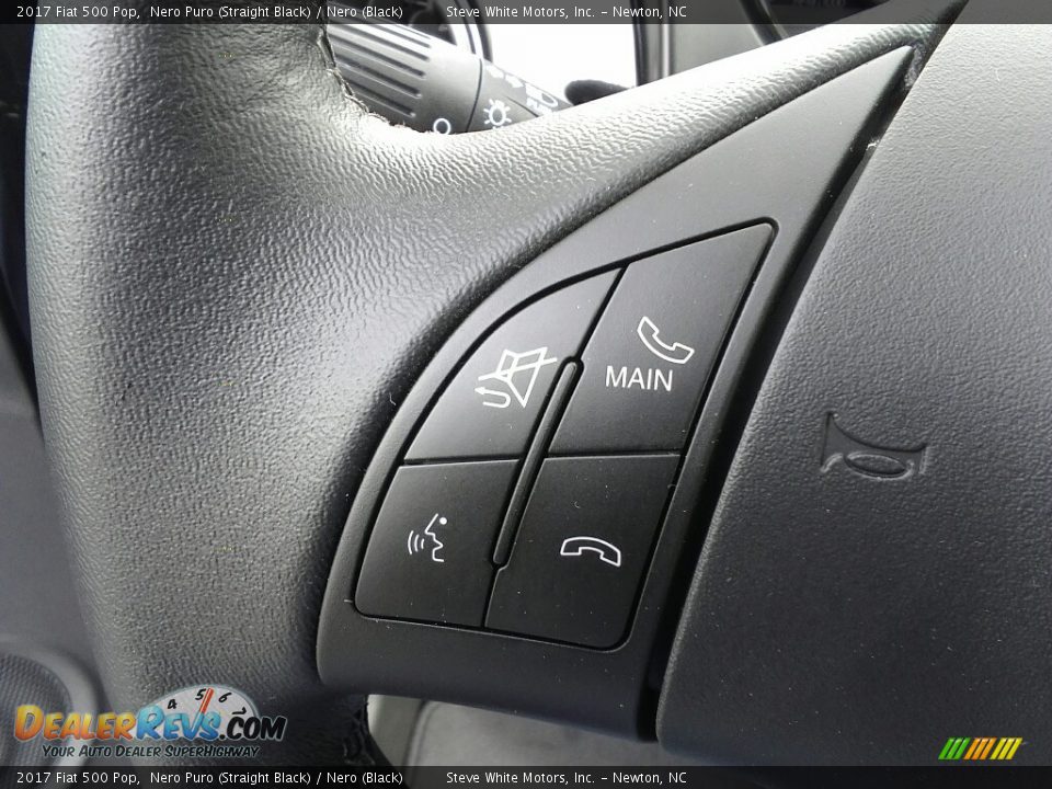 Controls of 2017 Fiat 500 Pop Photo #18