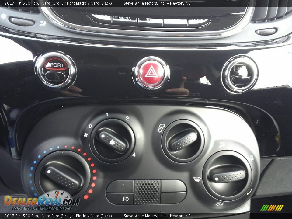 Controls of 2017 Fiat 500 Pop Photo #22